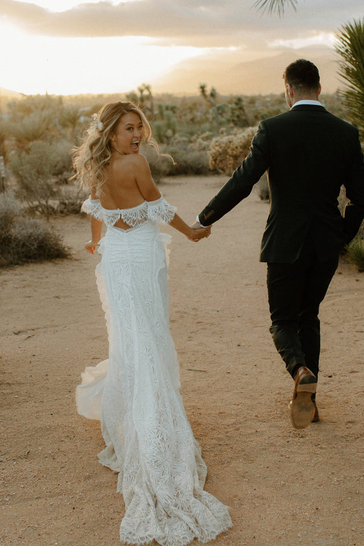 Grace Bride Brianne in Noah