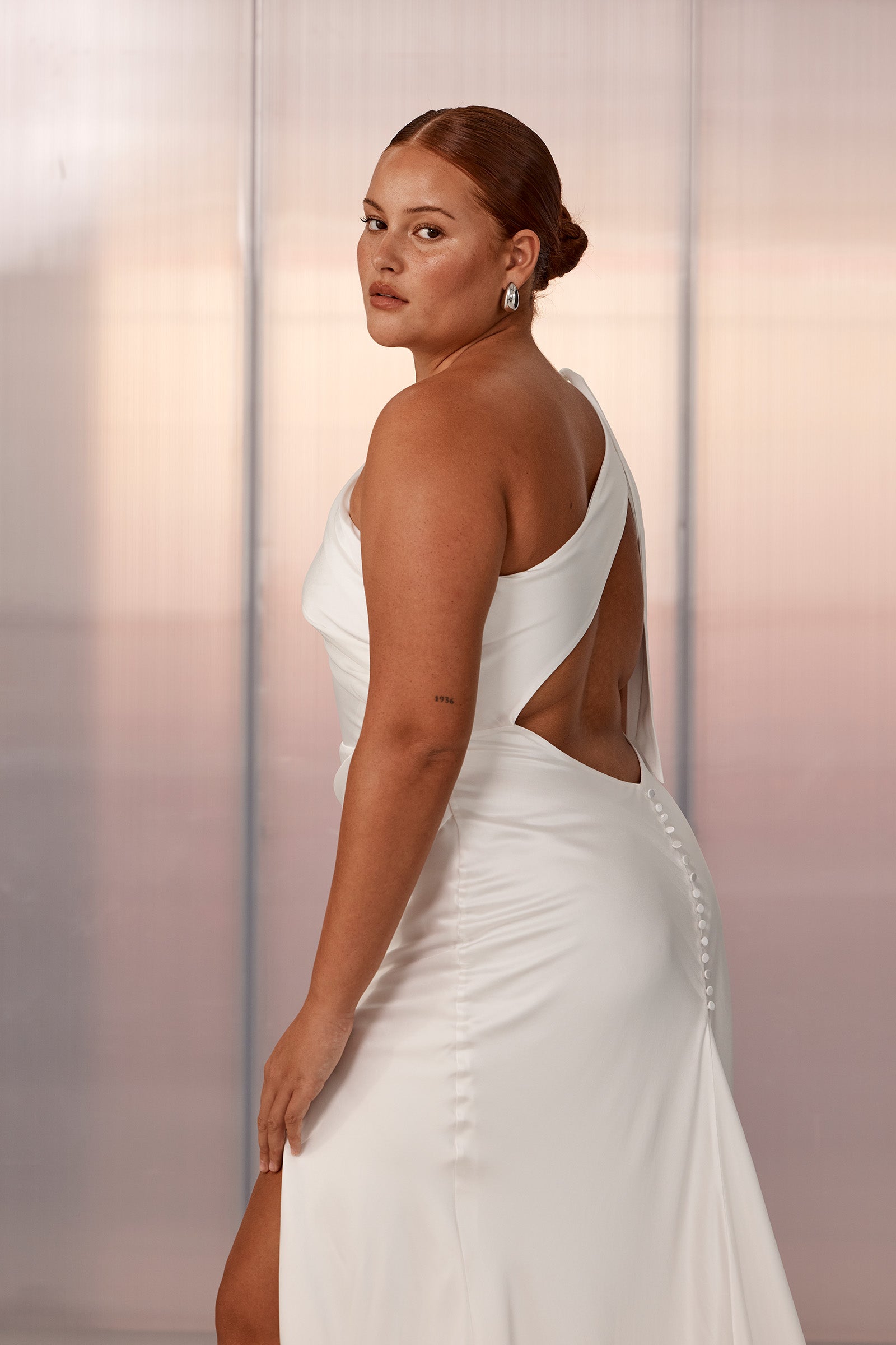 Aire One Shoulder Wedding Dress_XL_