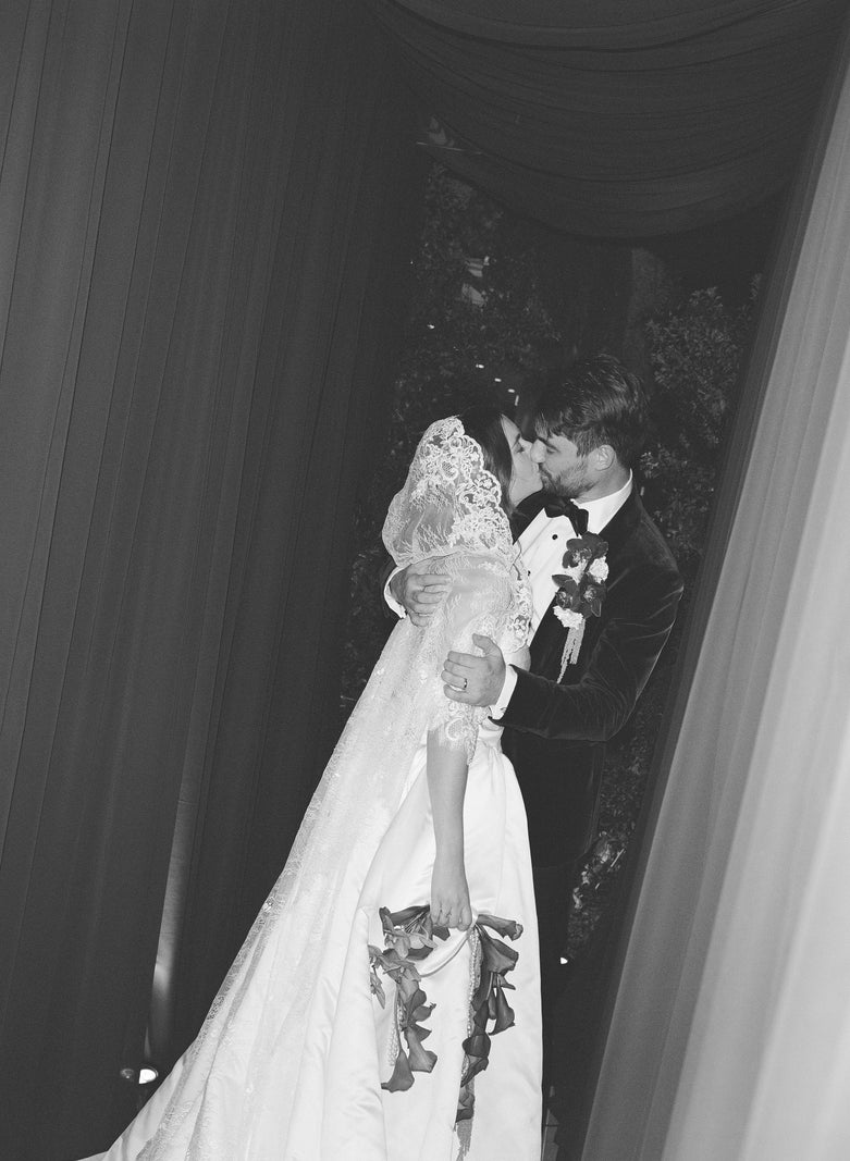 Grace Bride in Vittoria by @kyle.ingram
