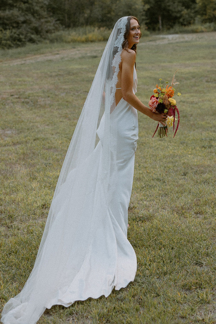 Grace Bride in Suki