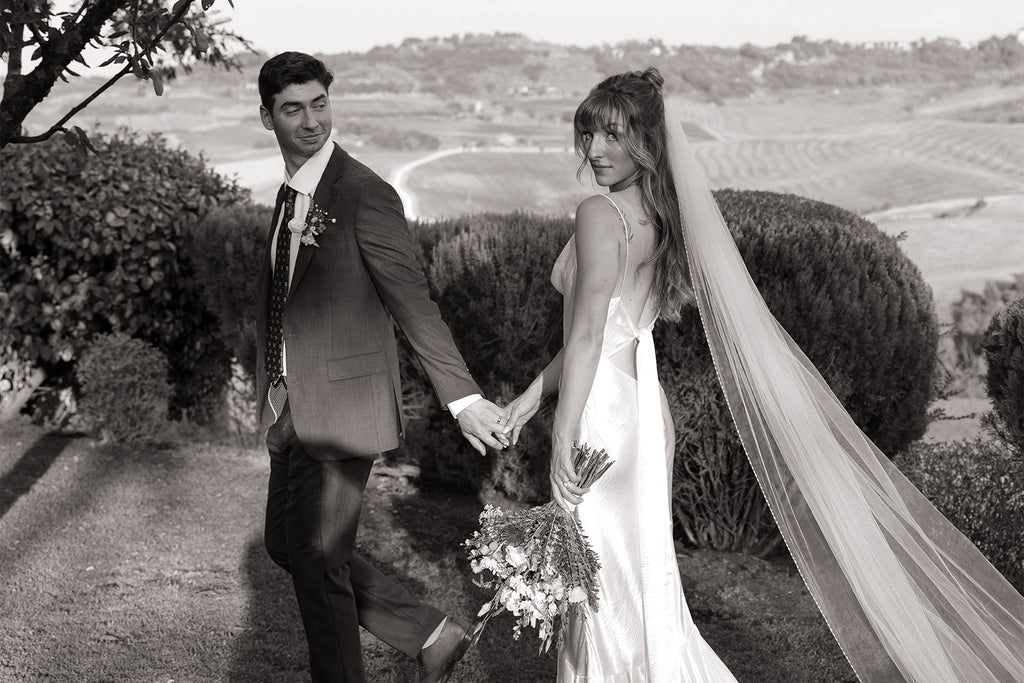 Max and Ray in the Aura Gown